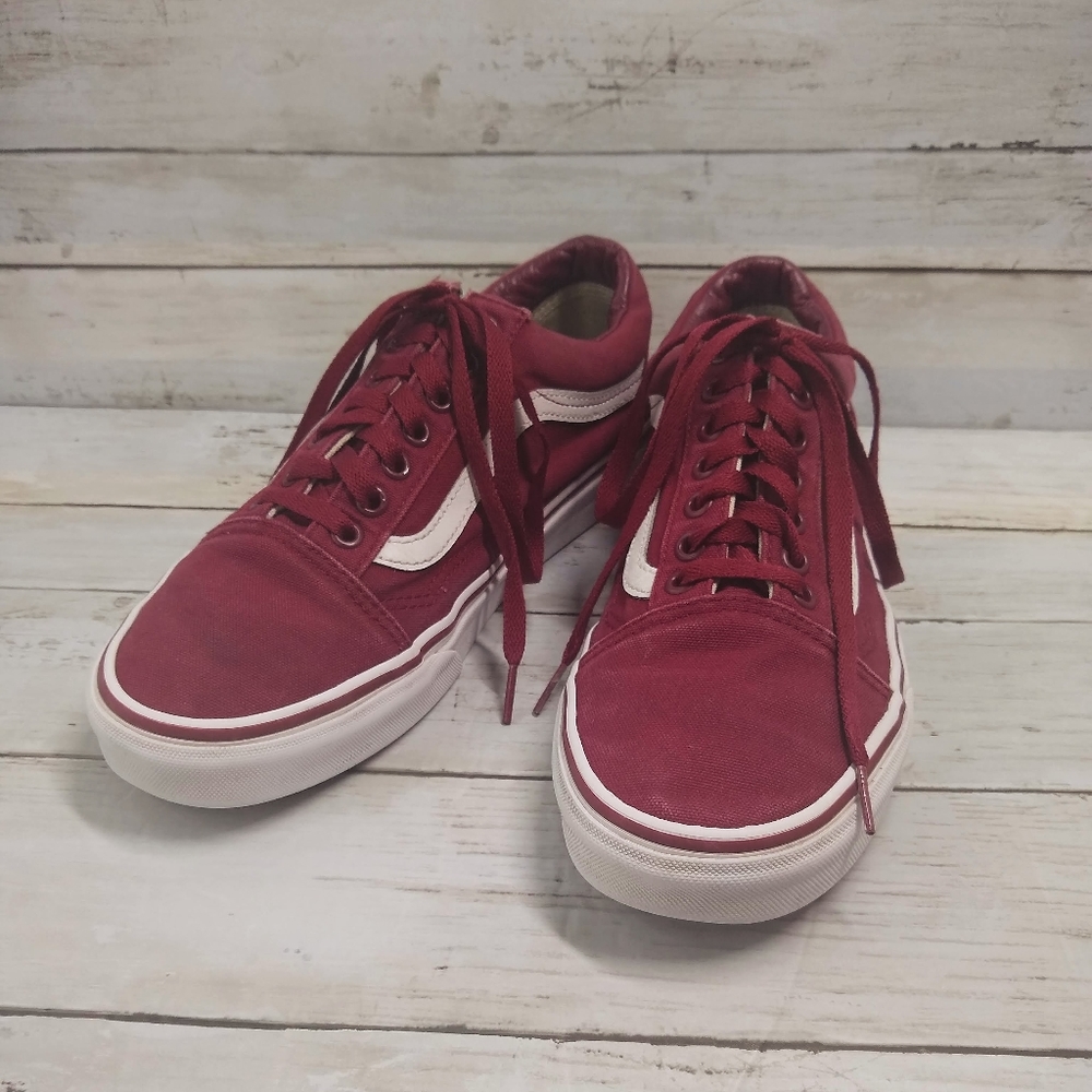 VANS OffTheWall 10.5Wmns/9Mens Maroon LowTop LaceUps Canvas Skate Sneakers